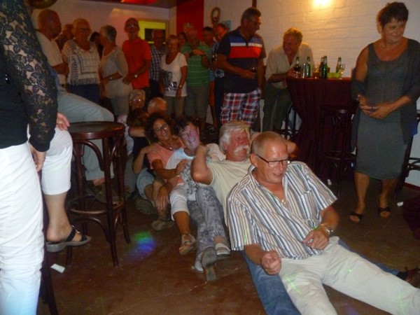 Camping De Kikker zaterdagavond 2015.jpg